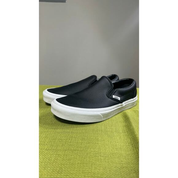 Vans Slip-On Asher Perforated Leather 8.5 Women 7 Men - Picture 1 of 8